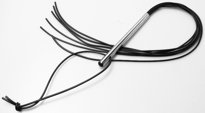 Peitsche - Metallgriff mit PVC-Striemen schwarz