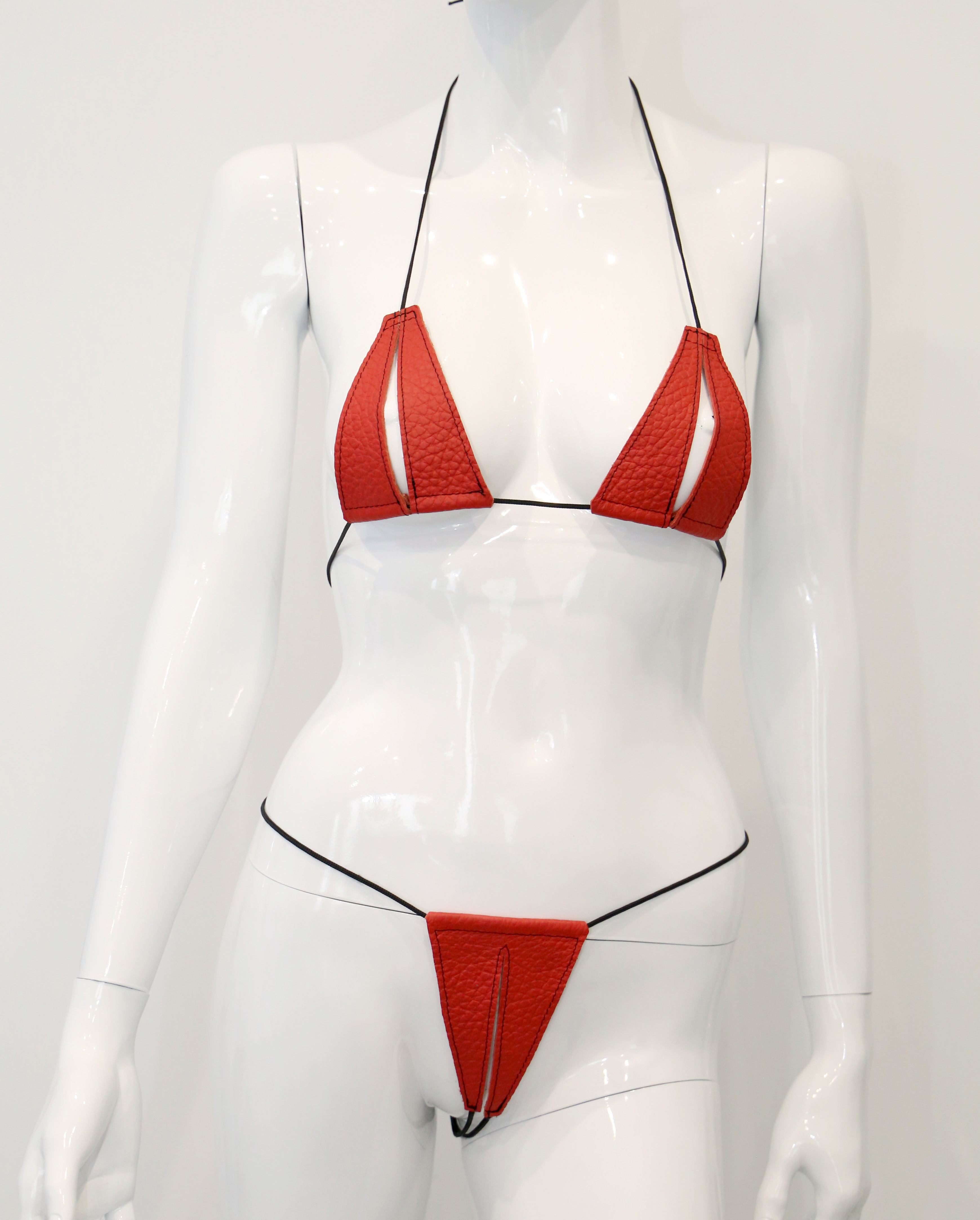 Micro Bikini ouvert Rot